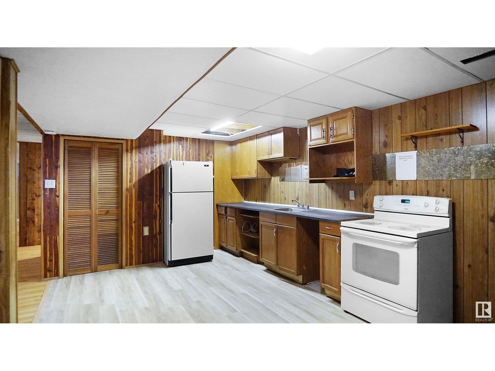 51 HAMILTON CR Image 26