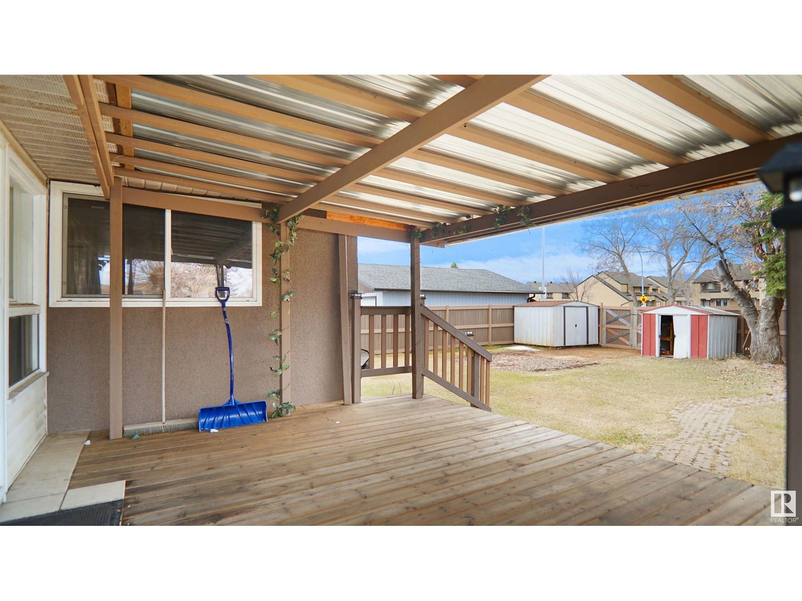 51 HAMILTON CR Image 37
