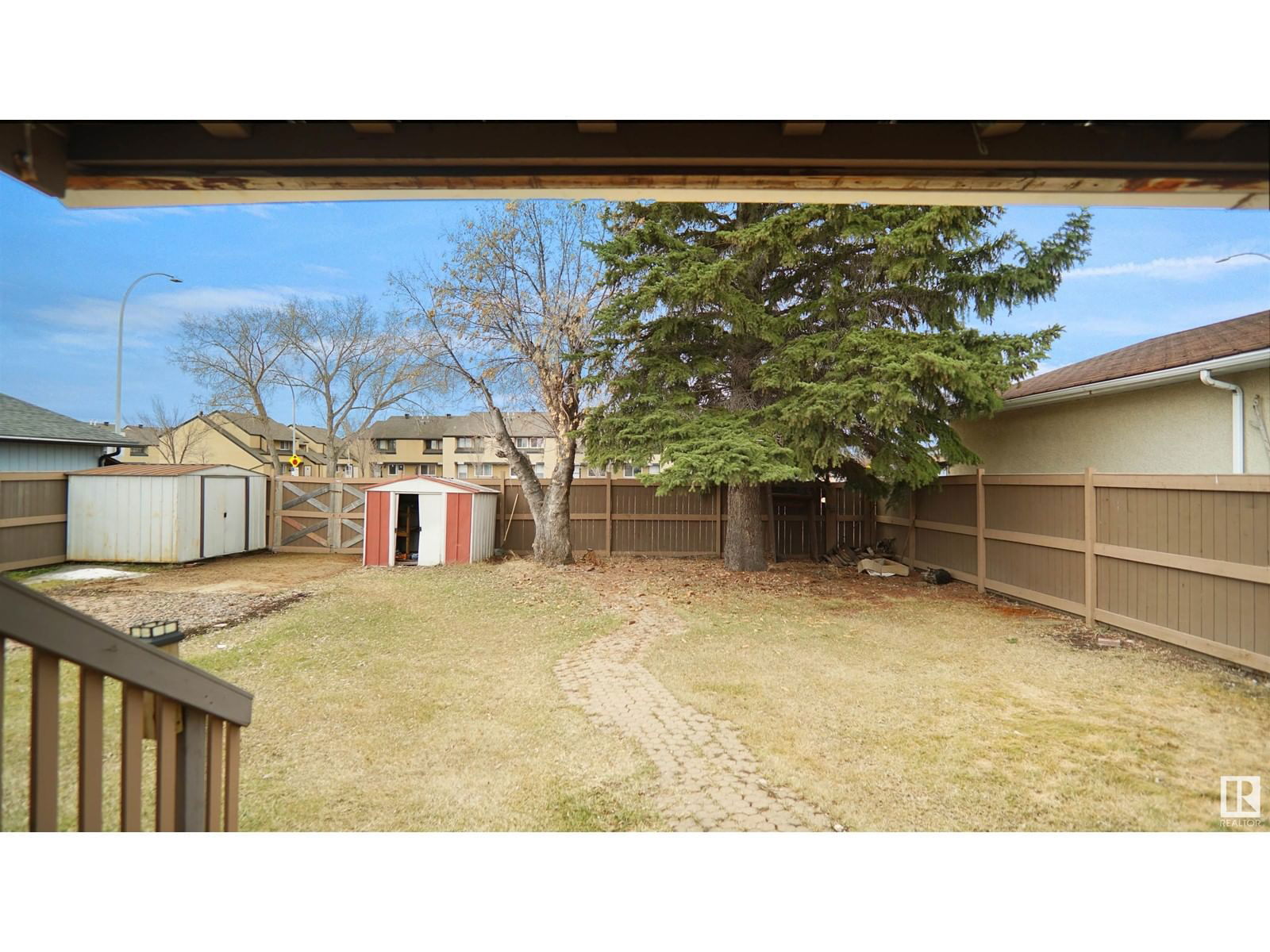 51 HAMILTON CR Image 38