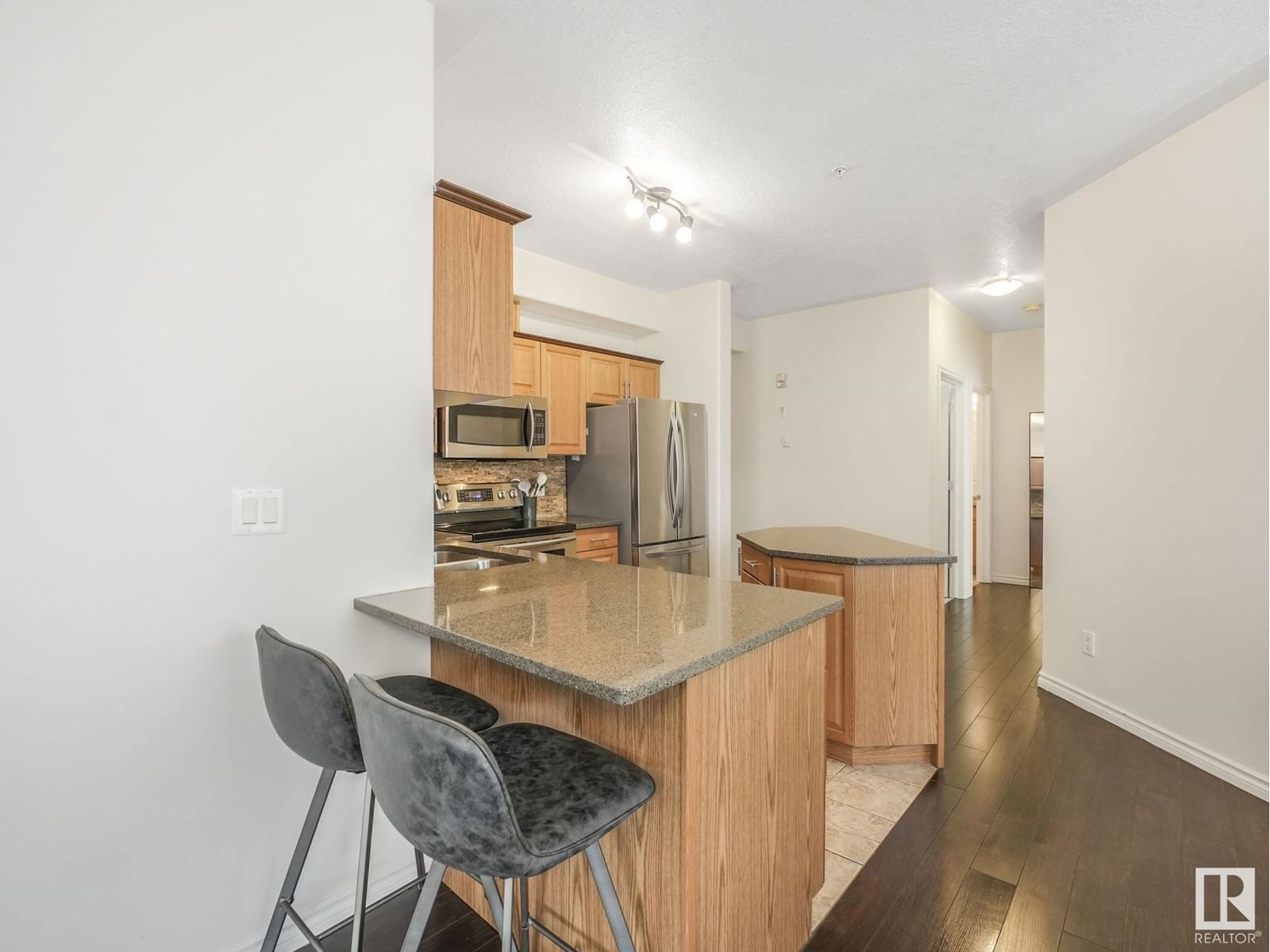 #204 - 10011 110 ST Image 12