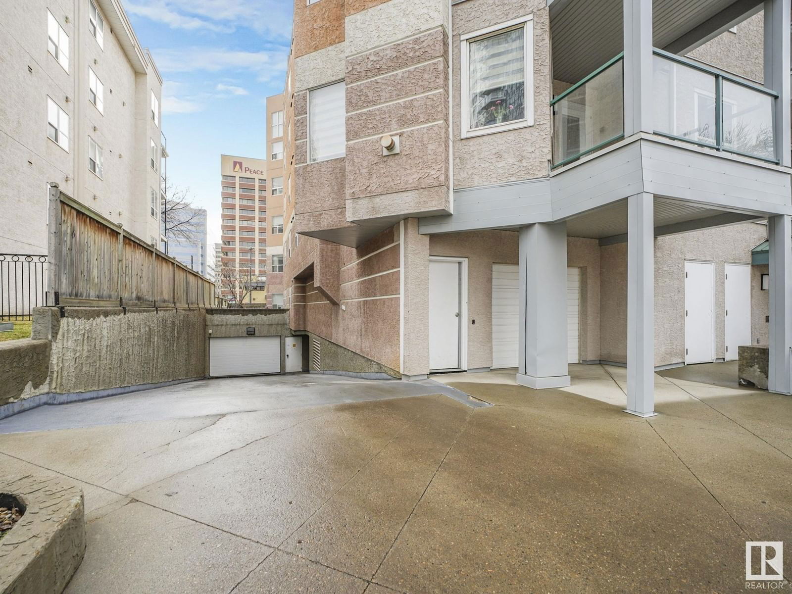 #204 - 10011 110 ST Image 38