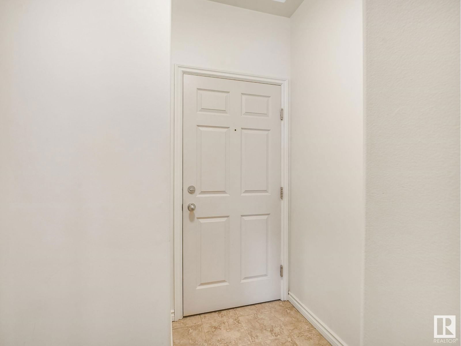 #204 - 10011 110 ST Image 4