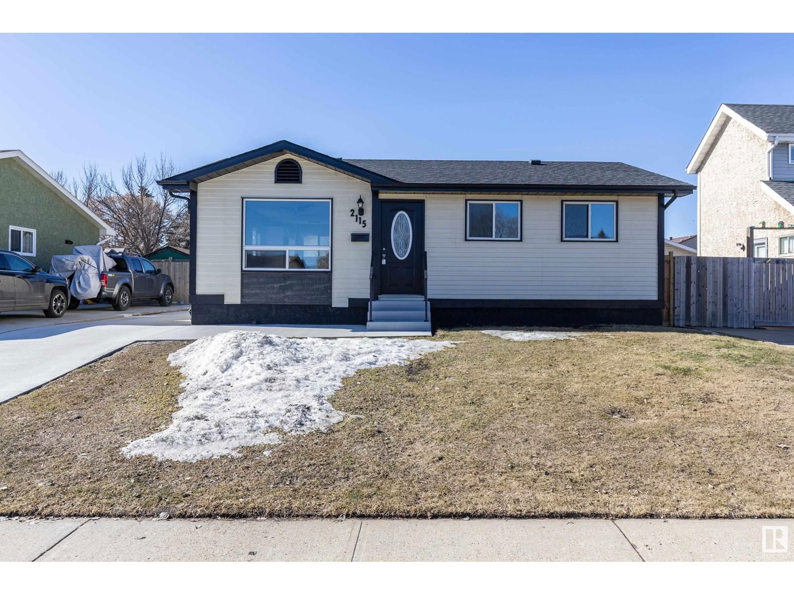 NW - 2115 145 AV Image 1