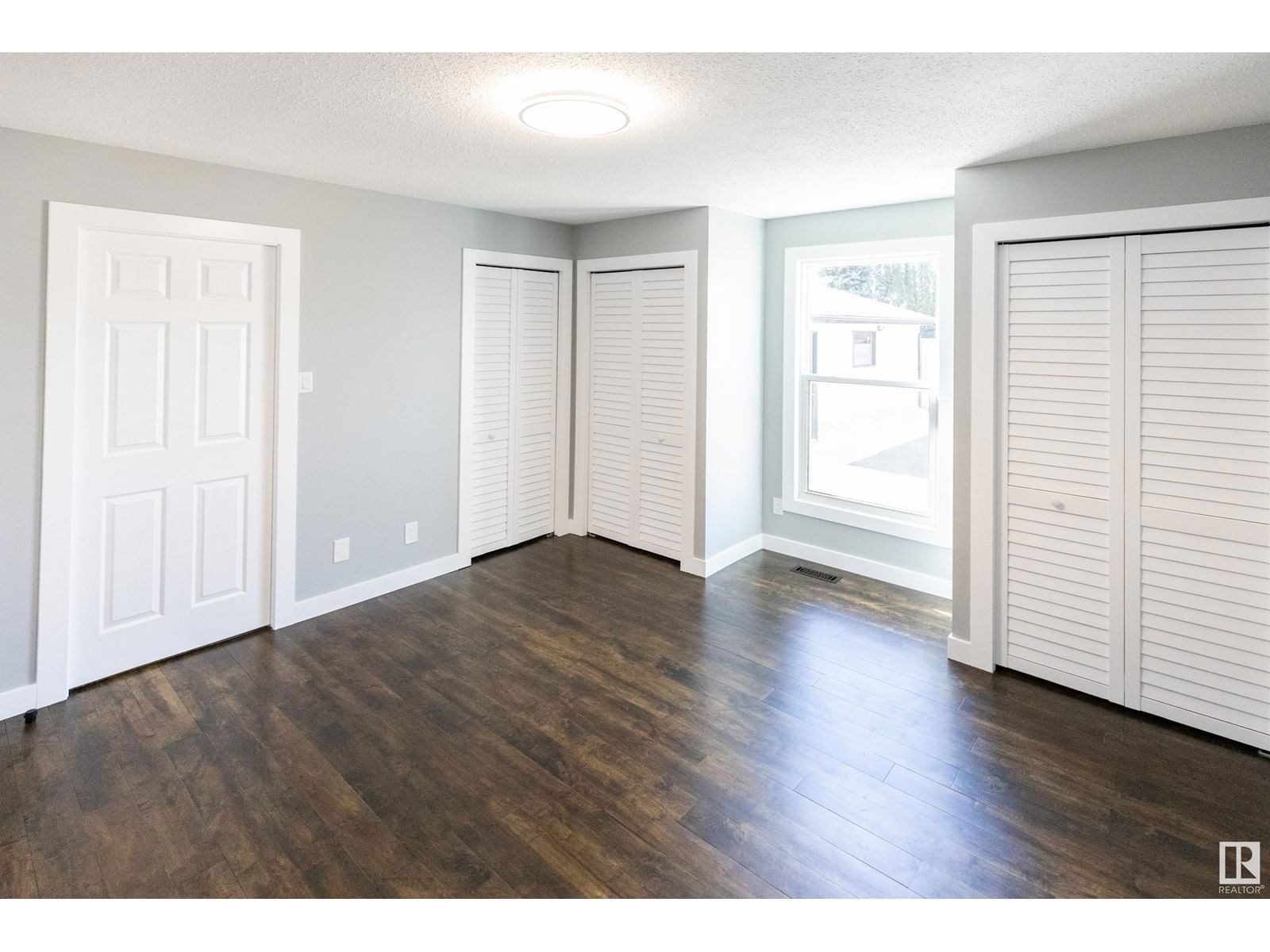 NW - 2115 145 AV Image 16