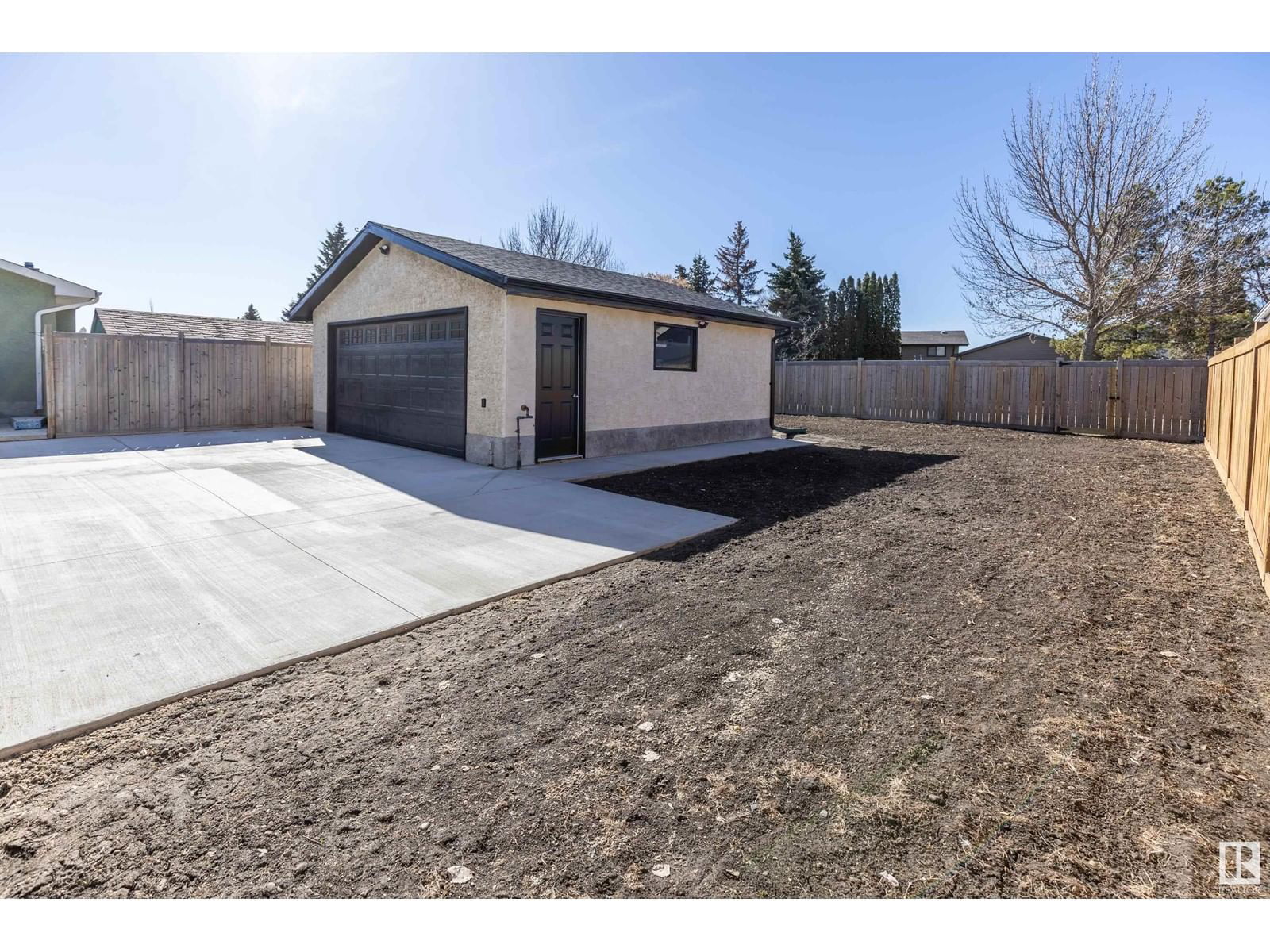 NW - 2115 145 AV Image 25