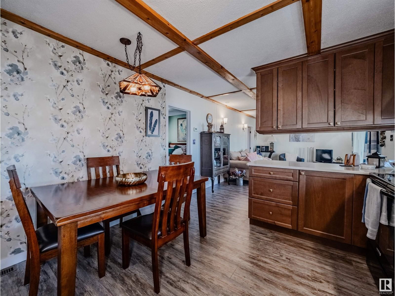 316 3 STREET Image 14