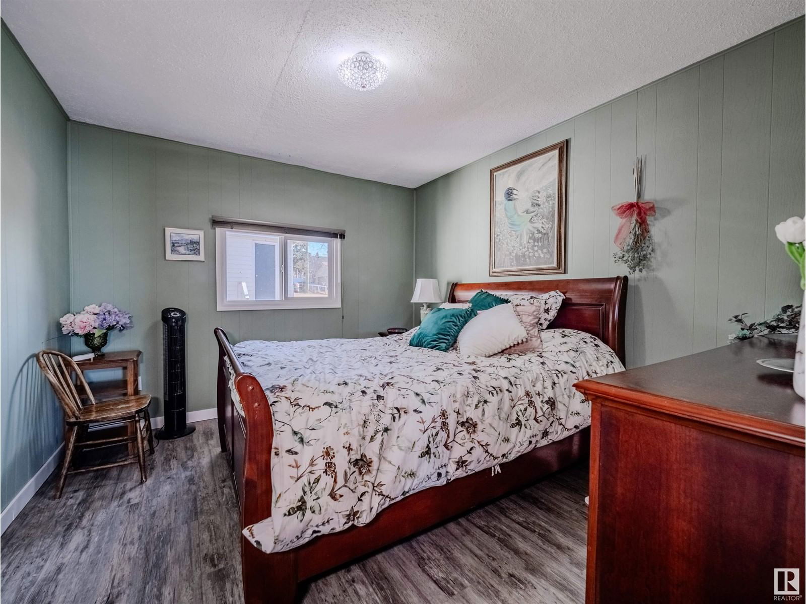 316 3 STREET Image 31