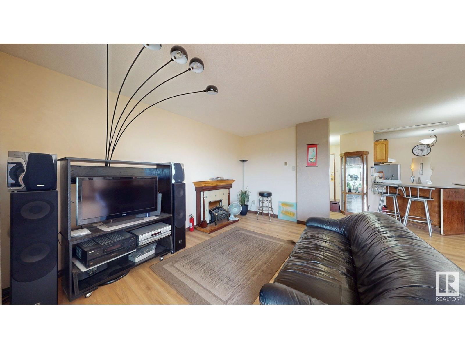 #203 - 9028 JASPER AV Image 11