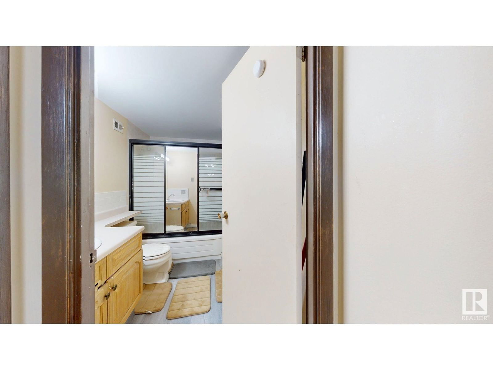 #203 - 9028 JASPER AV Image 16