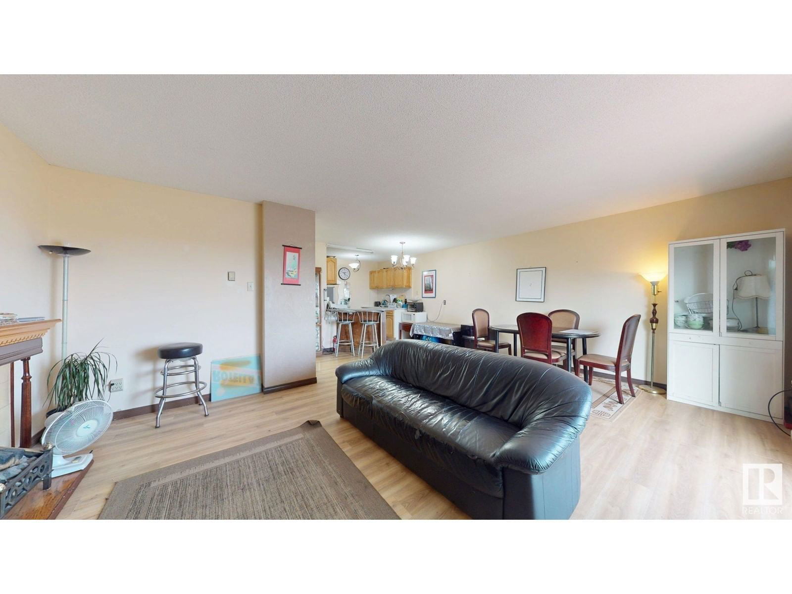 #203 - 9028 JASPER AV Image 5