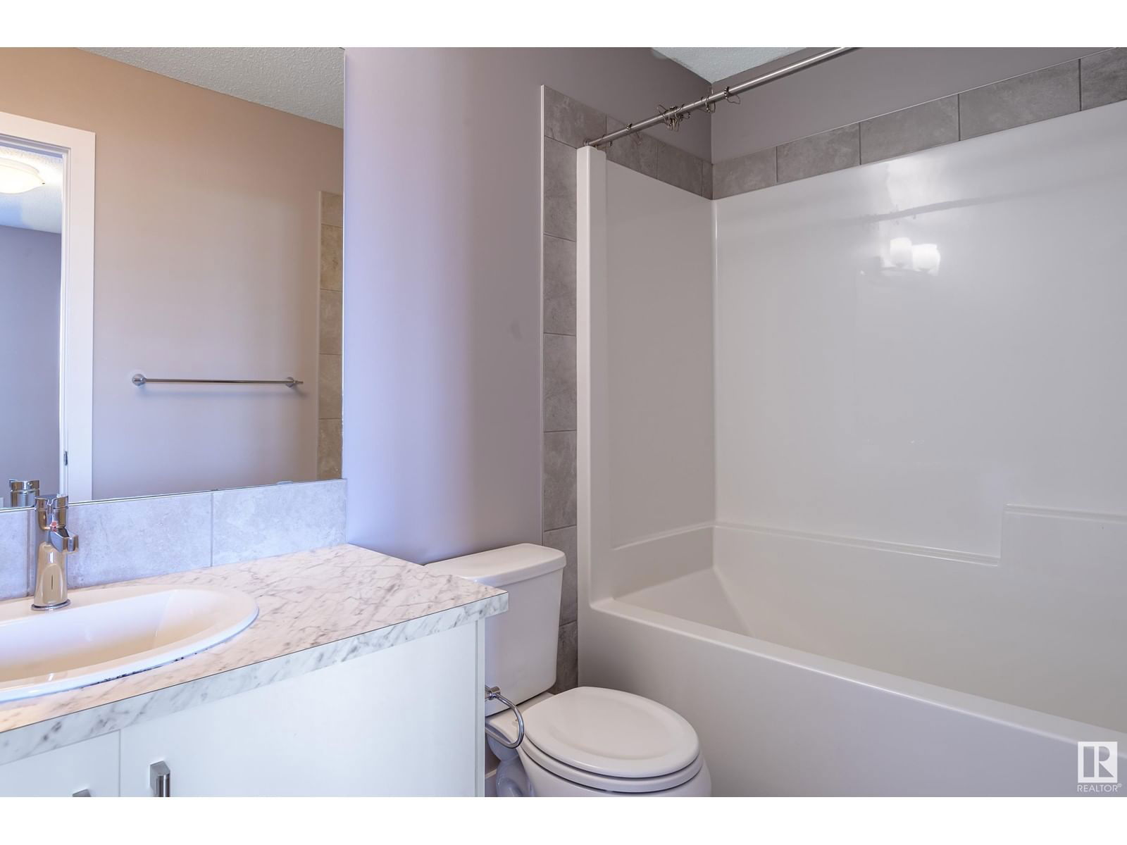 391 CHARLESWORTH DR Image 31