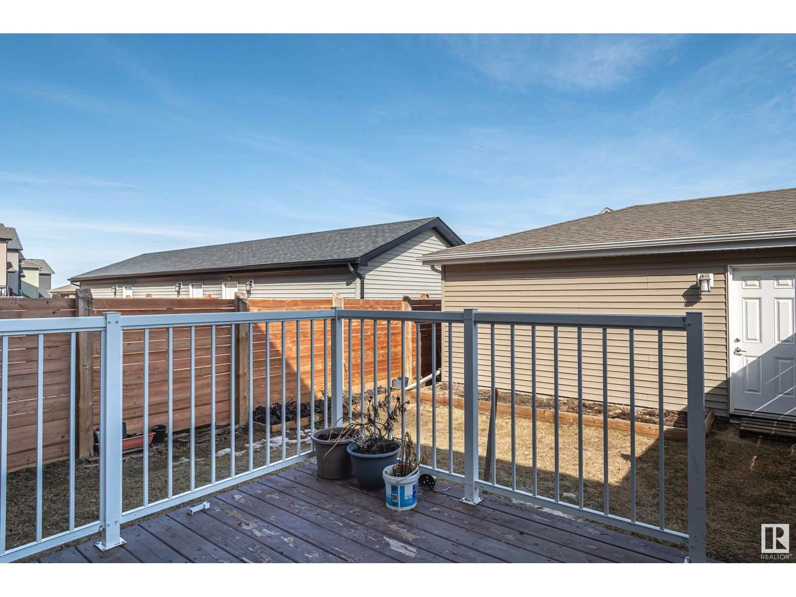 391 CHARLESWORTH DR Image 39