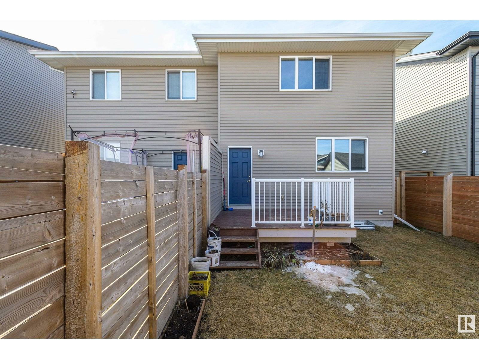 391 CHARLESWORTH DR Image 41