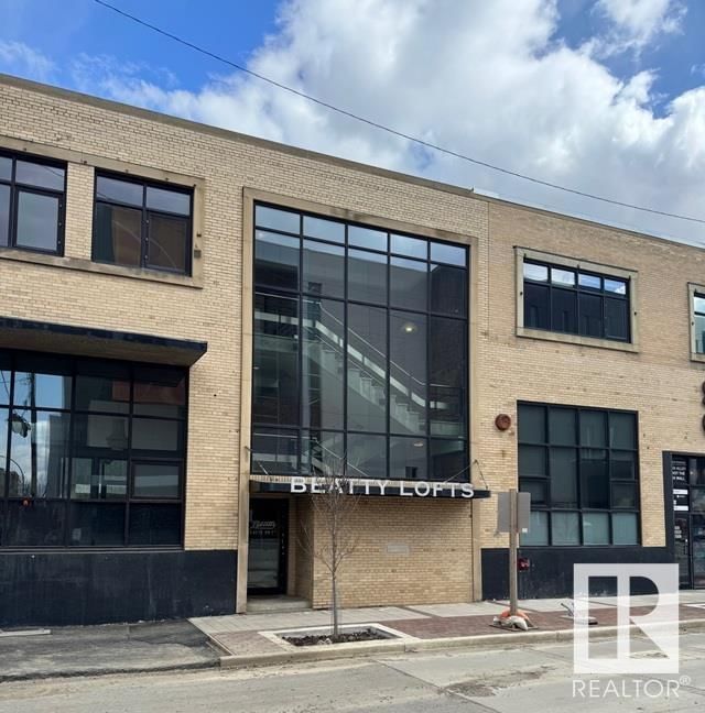#105 - 10265 107 ST NW Image 1