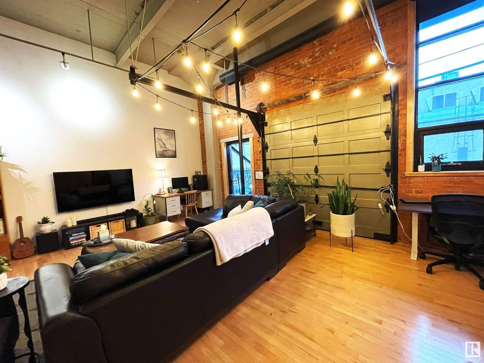 #105 - 10265 107 ST NW Image 8