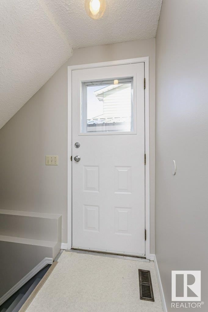 4329 Southpark Dr Leduc, Alberta