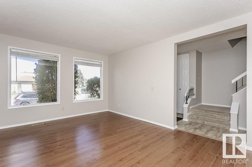 4329 Southpark Dr Leduc, Alberta