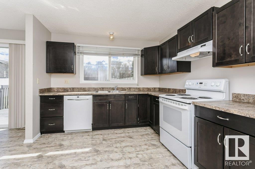 4329 Southpark Dr Leduc, Alberta
