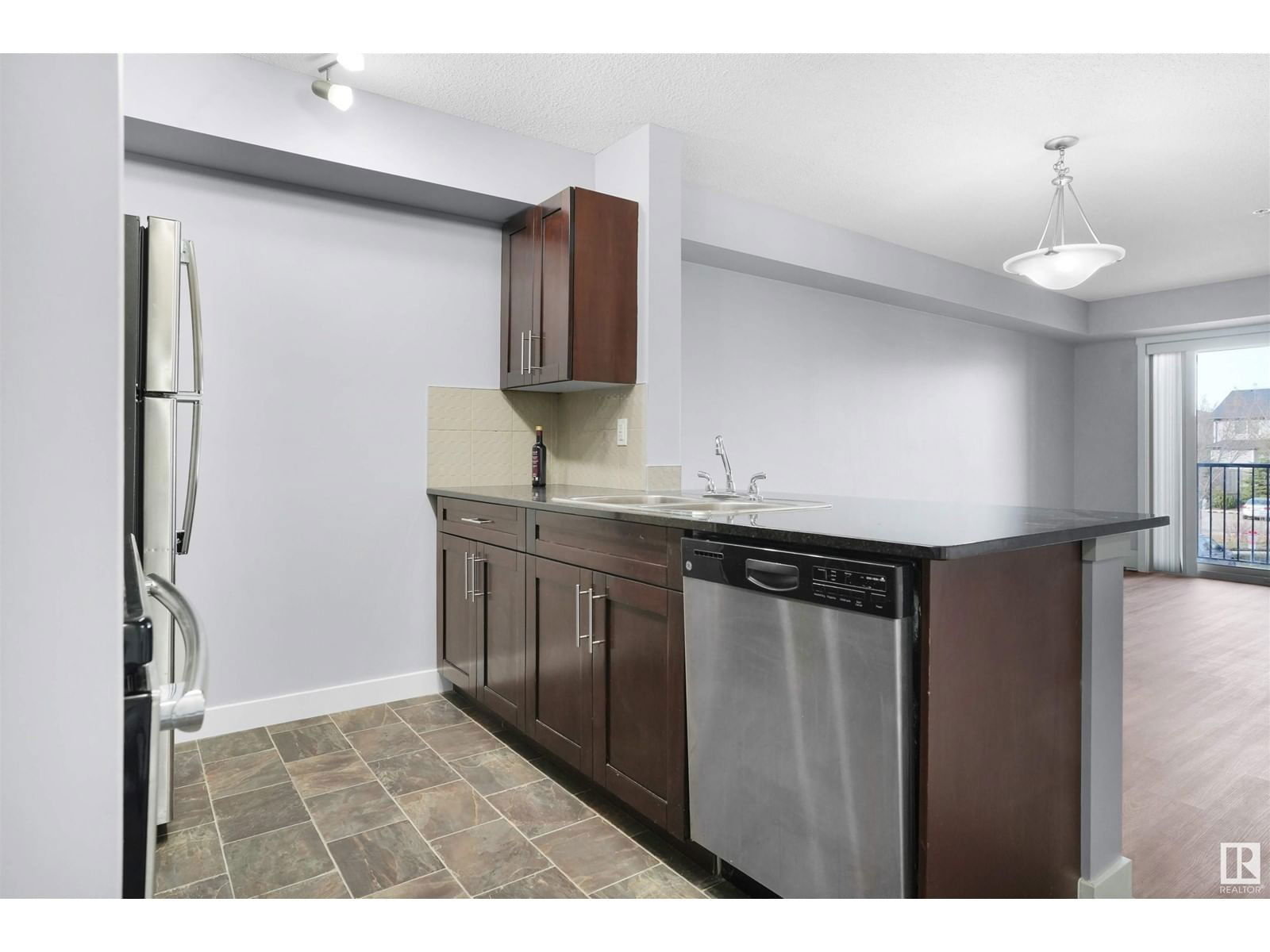 #204 - 5370 CHAPPELLE RD Image 14