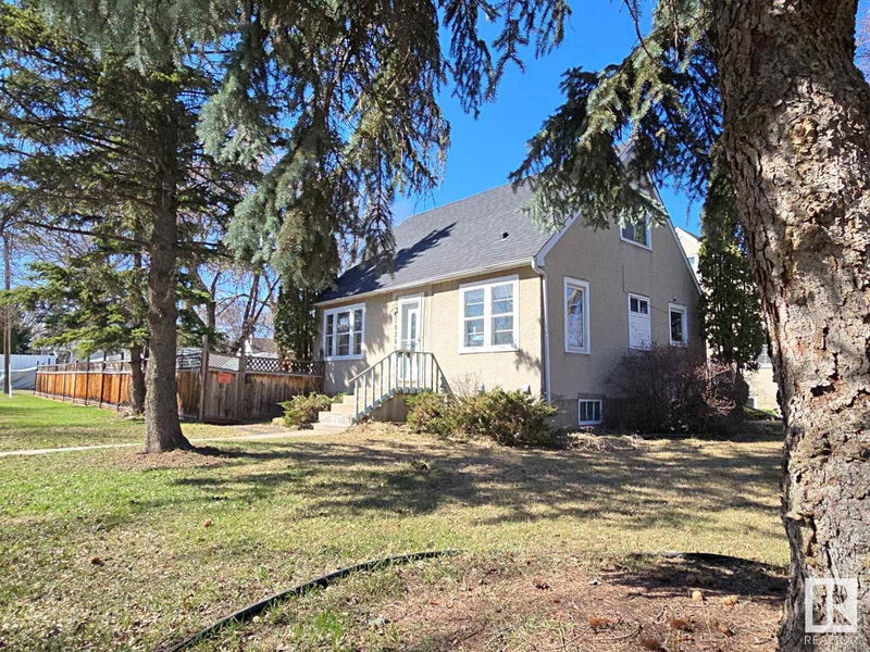 10204 123 Av Edmonton, Alberta