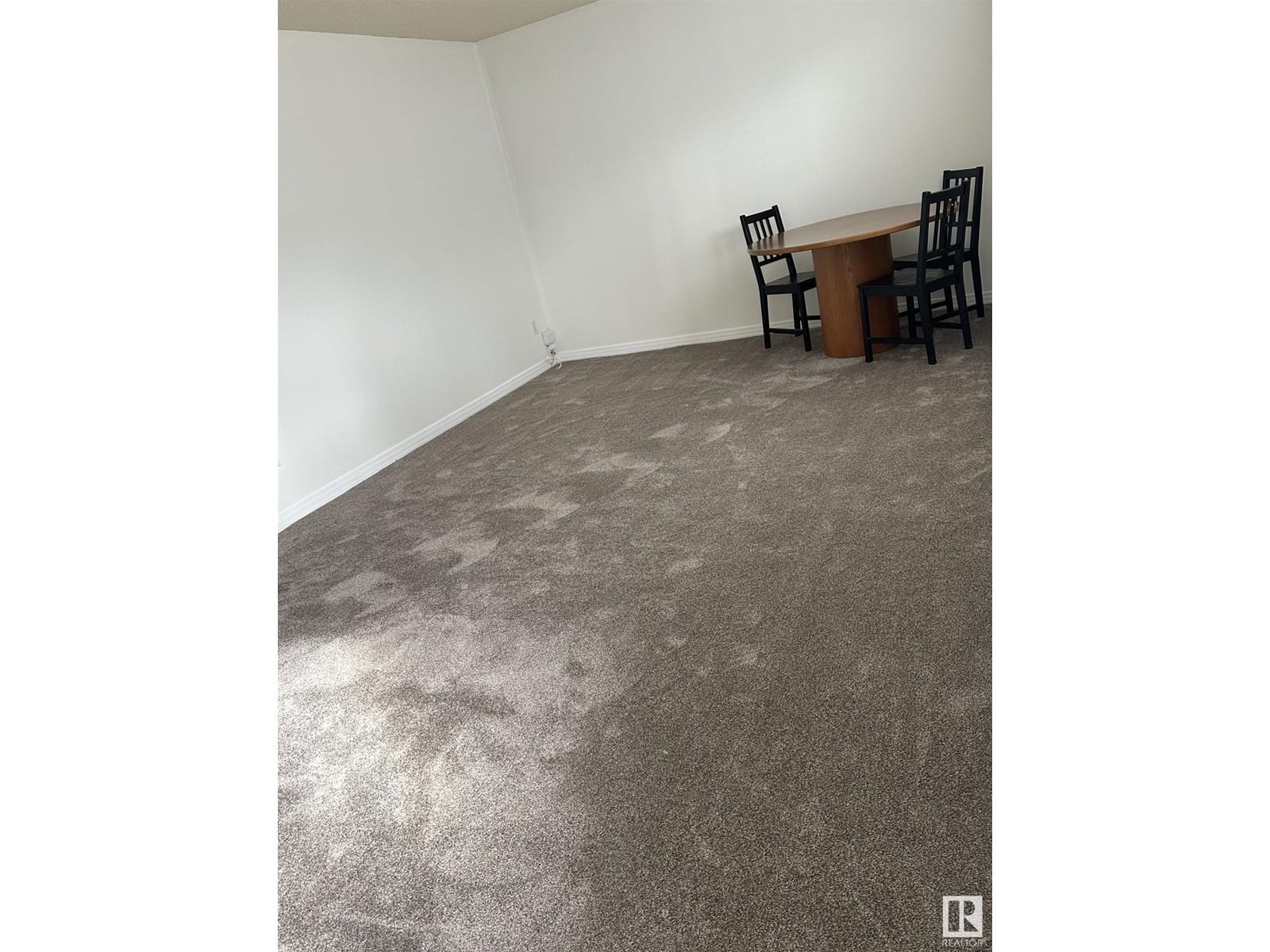 106 10125 83 AV Image 21