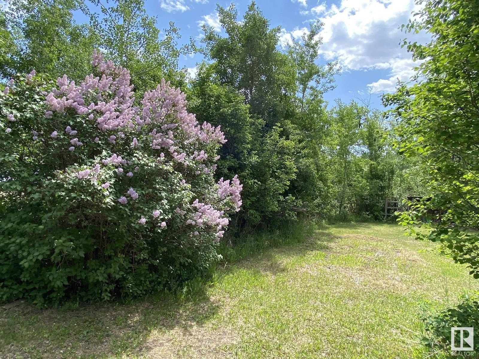 19042 VICTORIA TR Image 28