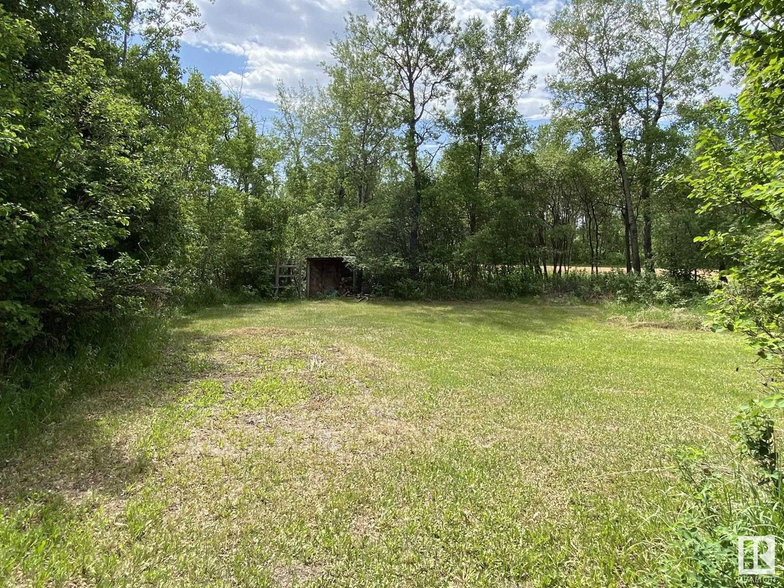 19042 VICTORIA TR Image 33