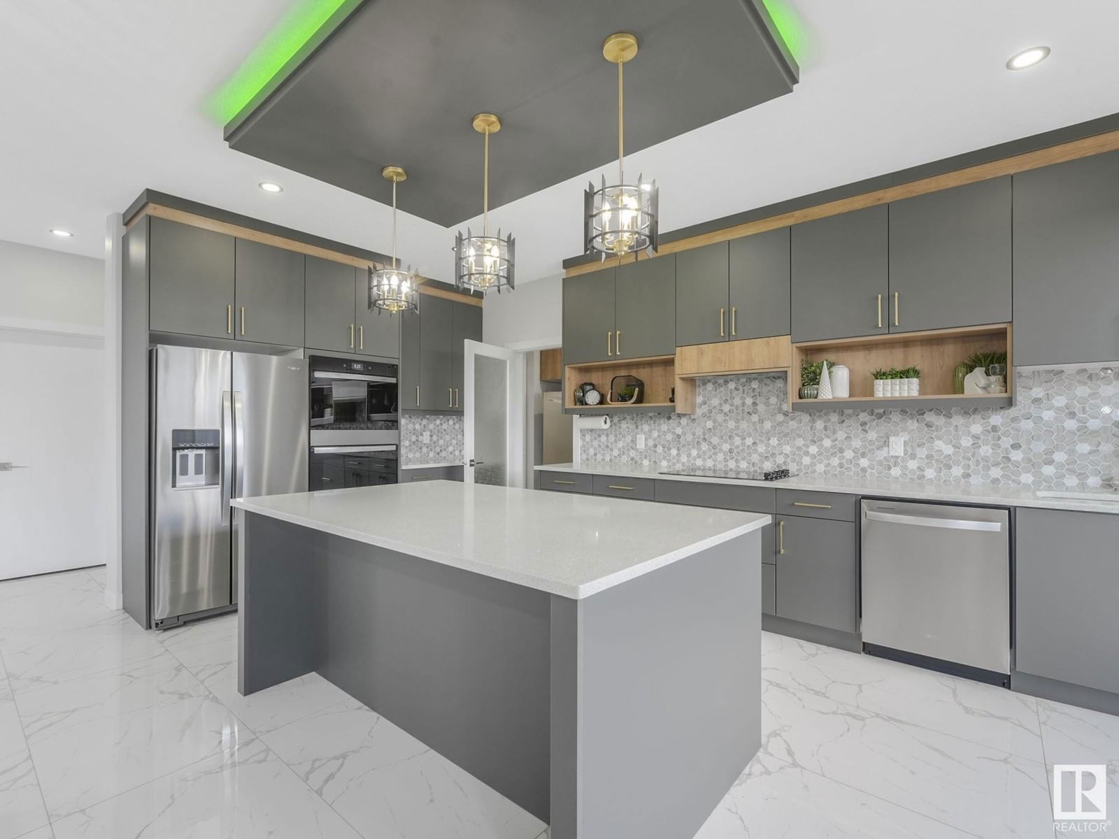 NW - 1104 152 AV Image 3