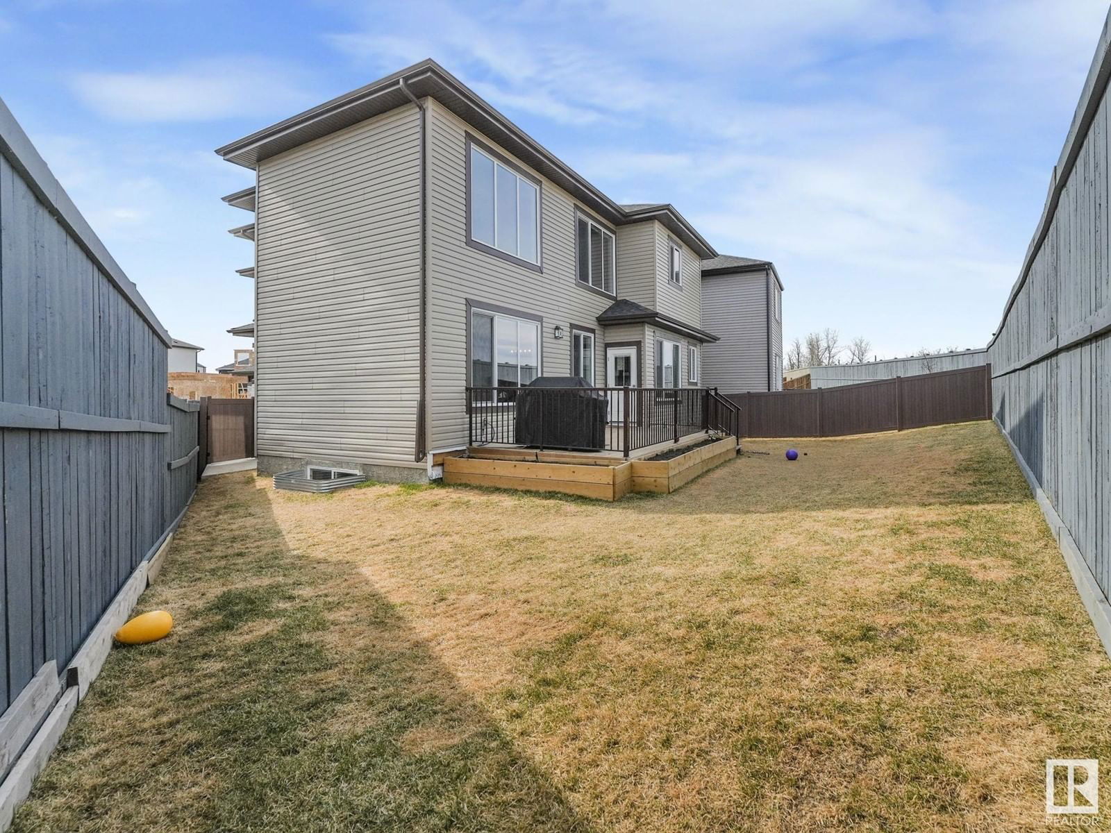 NW - 1104 152 AV Image 34
