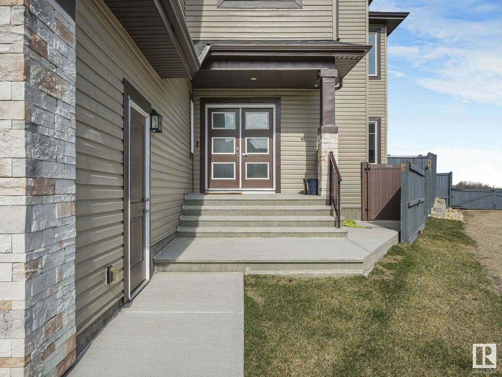 NW - 1104 152 AV Image 36