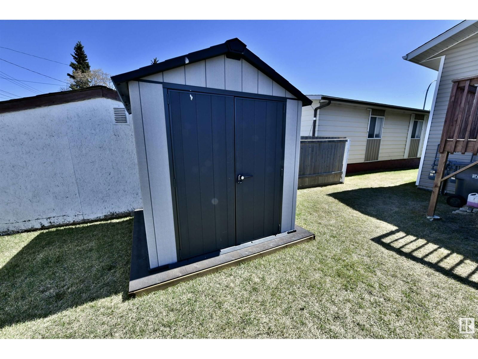 5230 55 AV Image 27