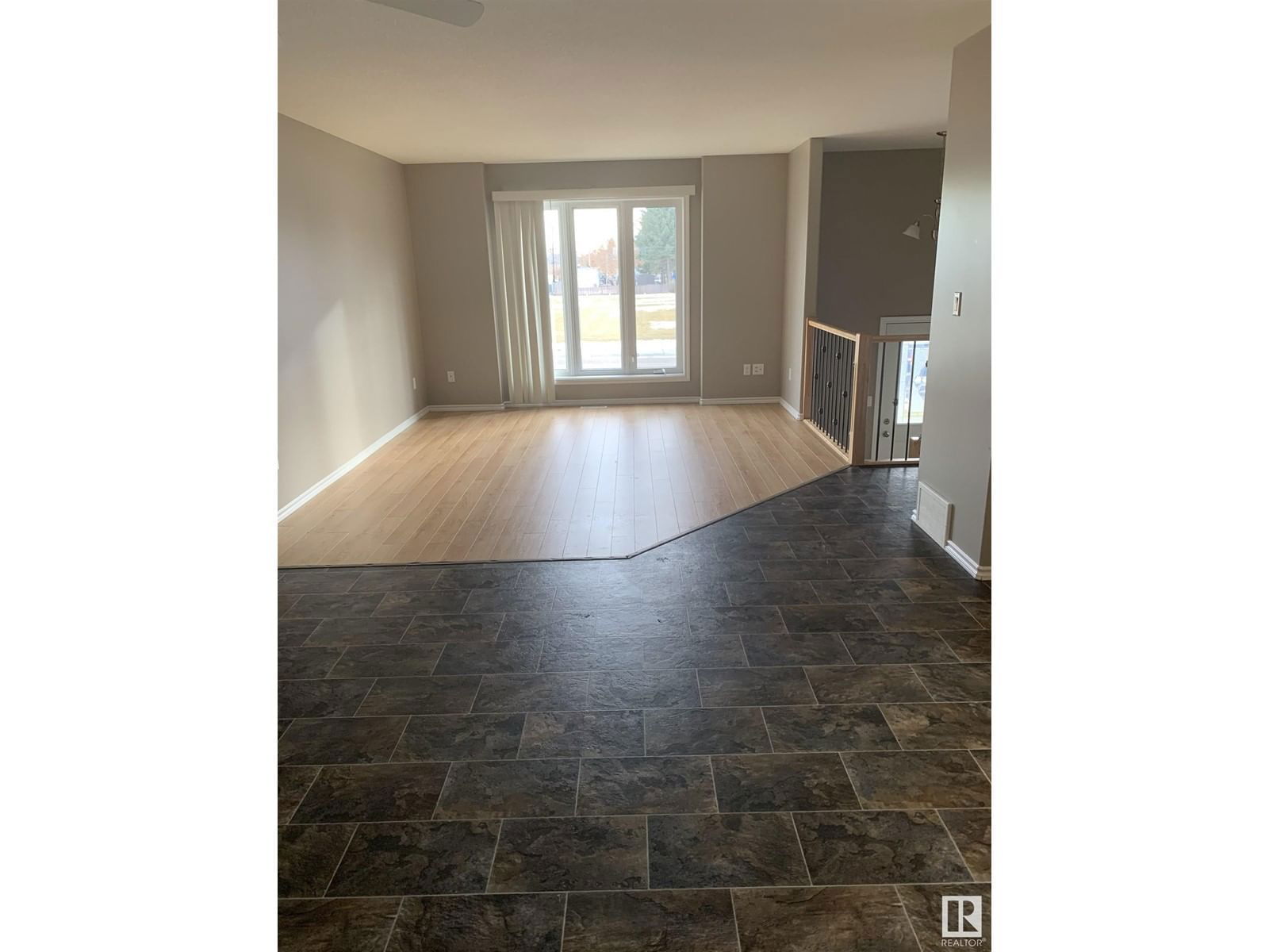 5230 55 AV Image 30