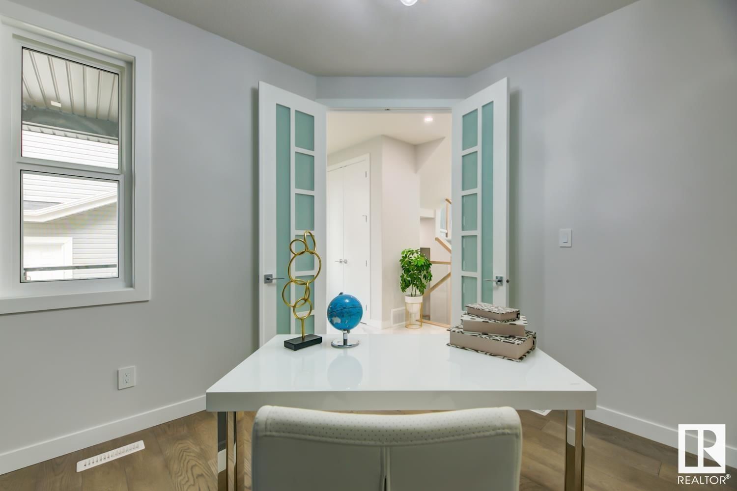 3808 46 AVENUE Image 3