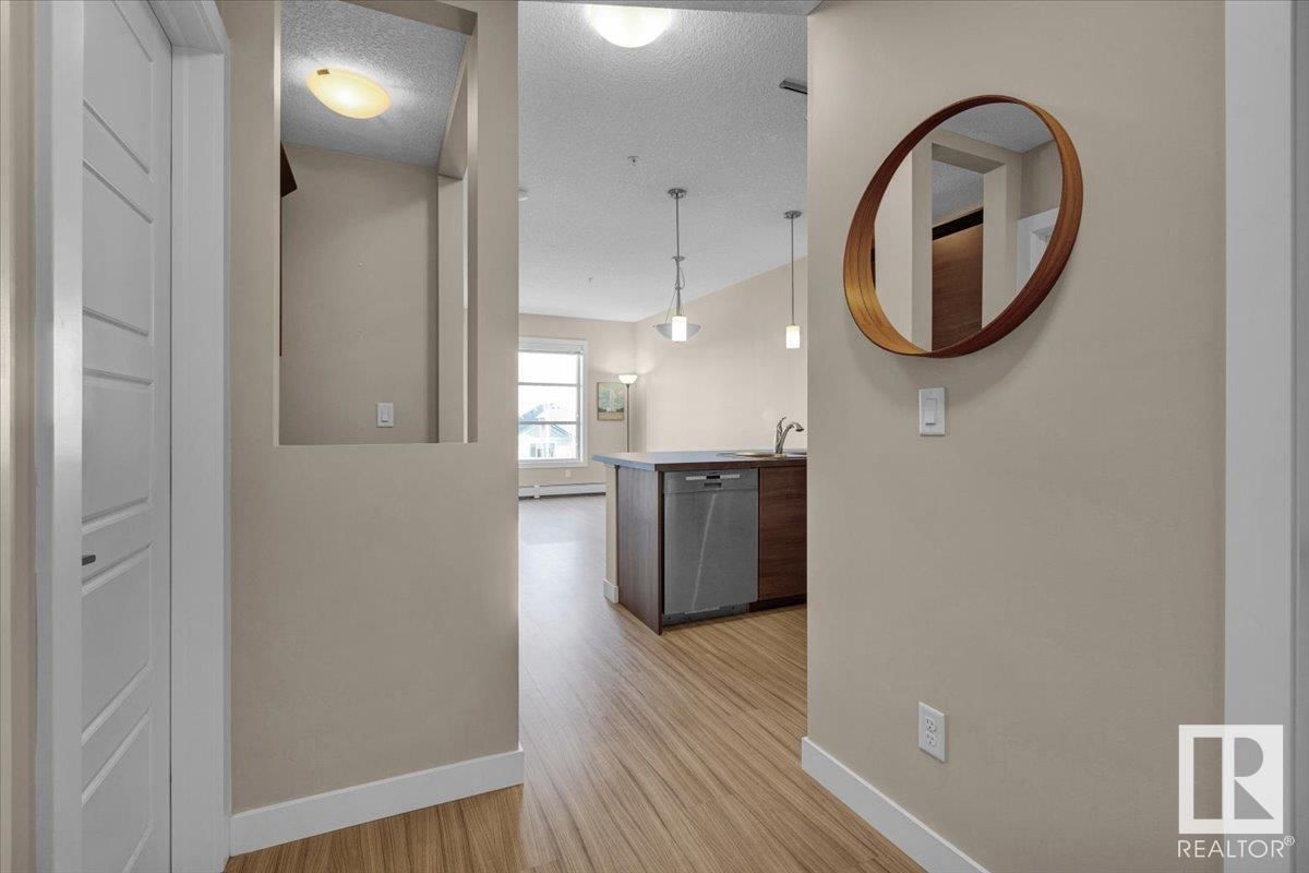 #307 - 2588 ANDERSON WY Image 2