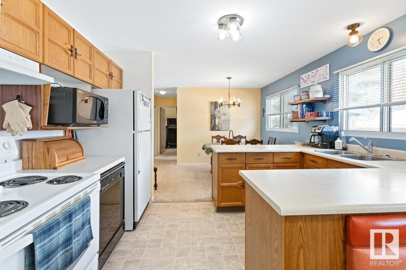 NW - 4904 104A AV Image 18
