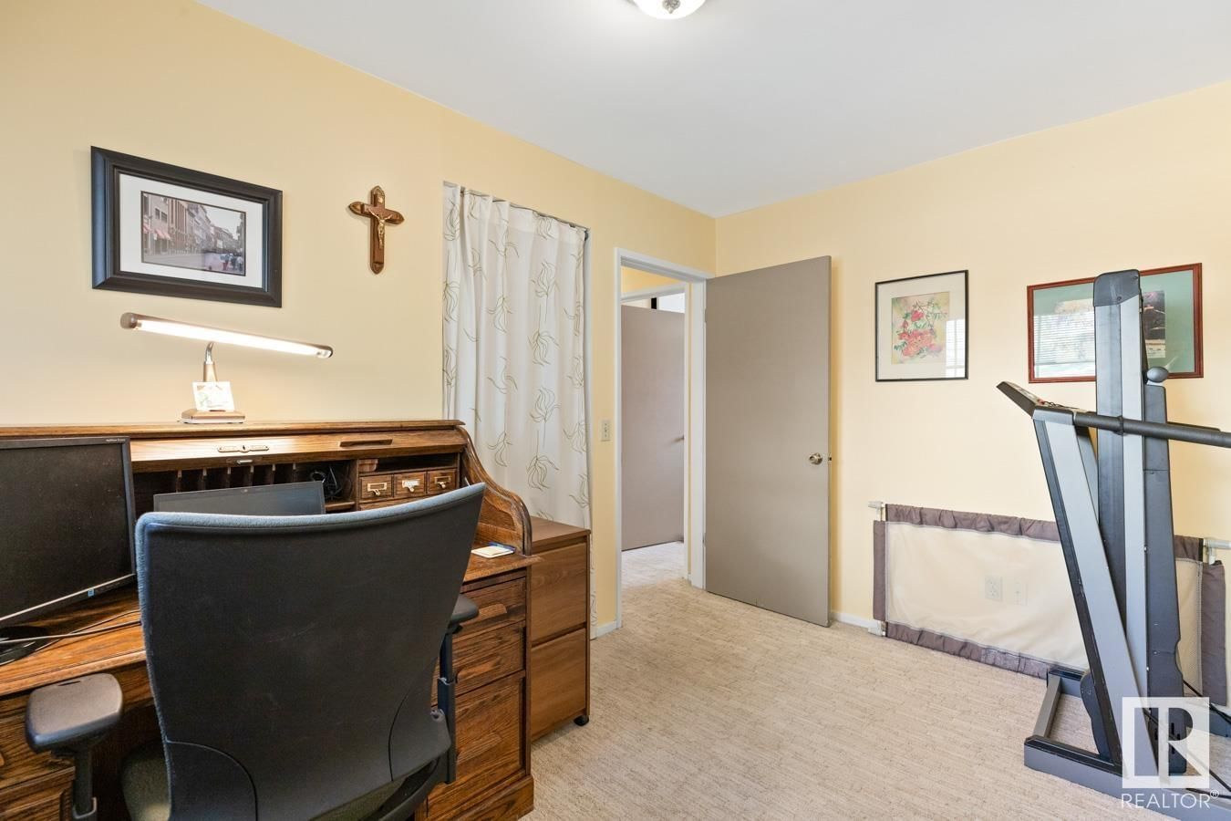 NW - 4904 104A AV Image 22
