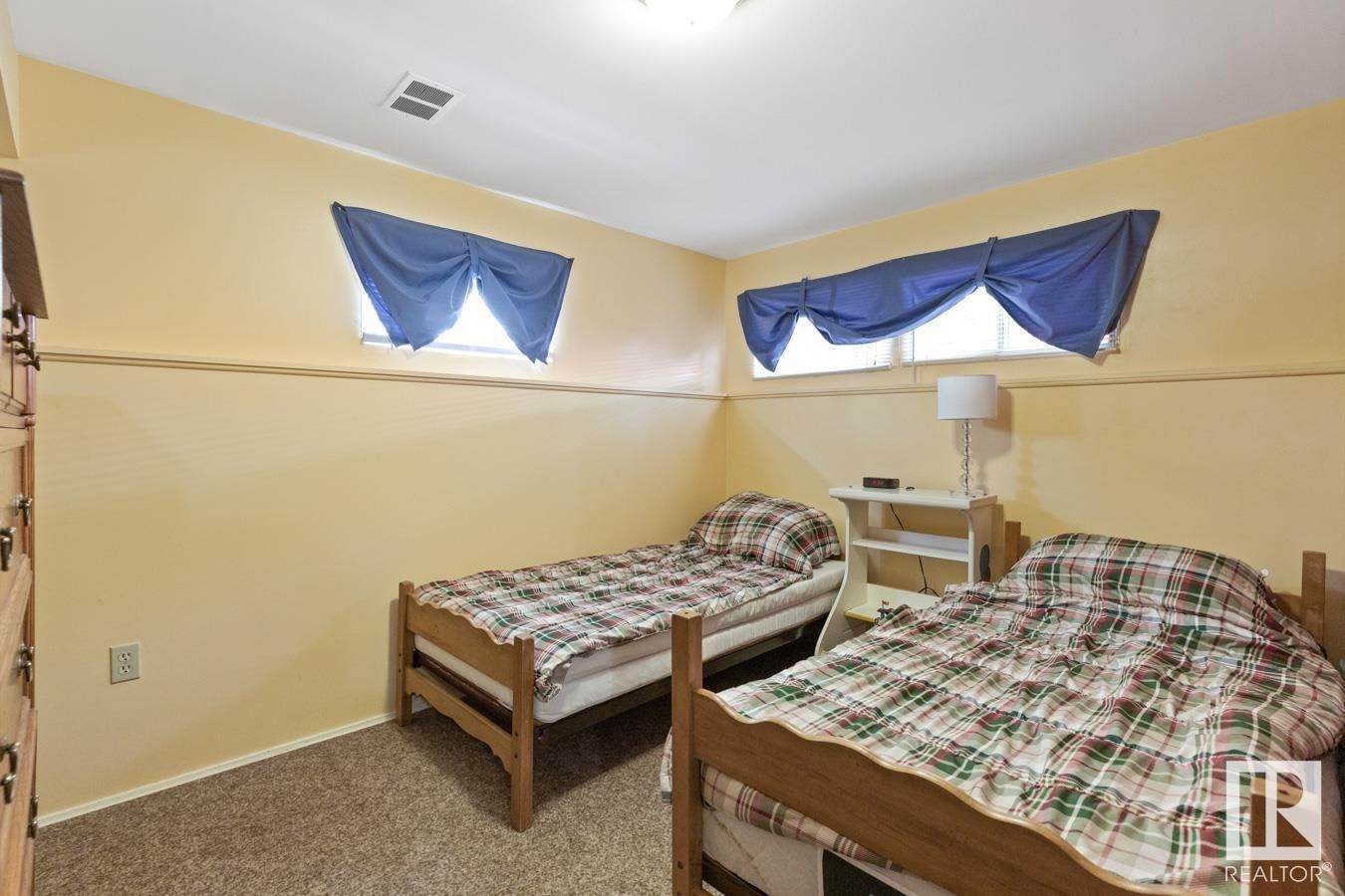 NW - 4904 104A AV Image 30