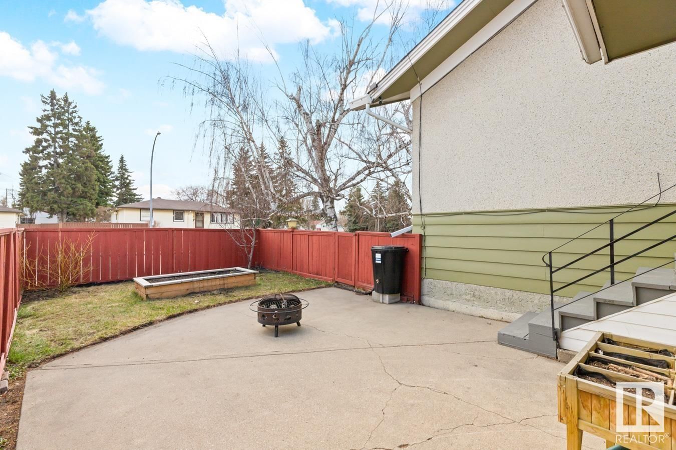 NW - 4904 104A AV Image 37