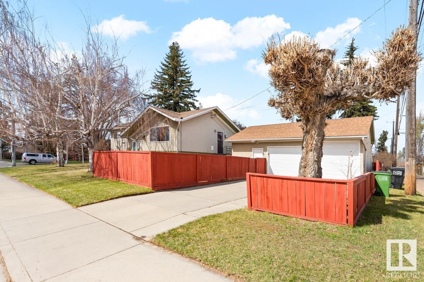 NW - 4904 104A AV Image 4