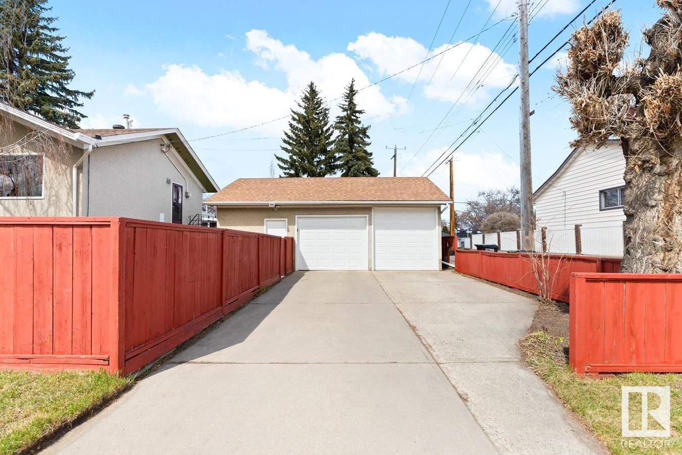 NW - 4904 104A AV Image 40