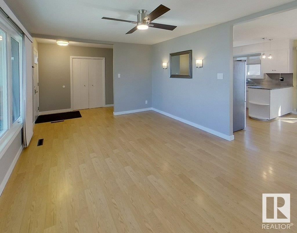 4503 48 ST Image 15