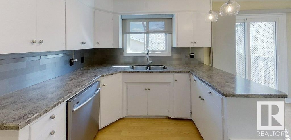4503 48 ST Image 26