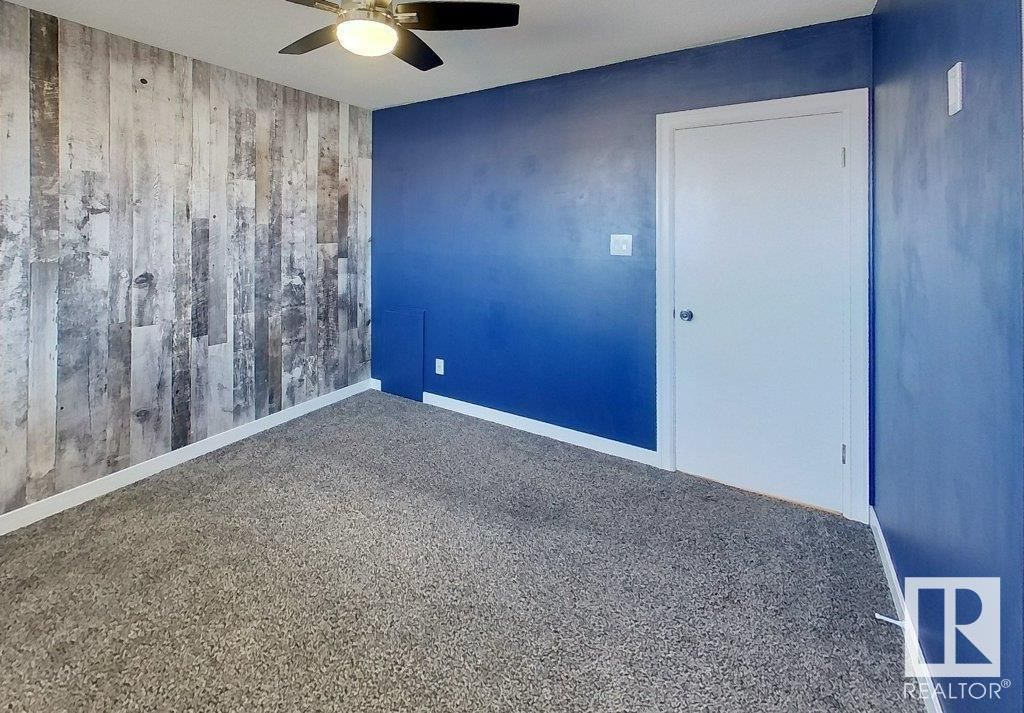 4503 48 ST Image 32