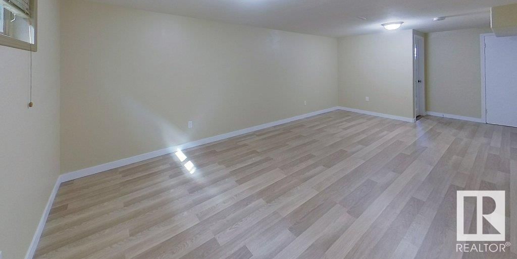 4503 48 ST Image 48