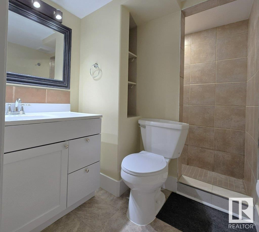 4503 48 ST Image 57