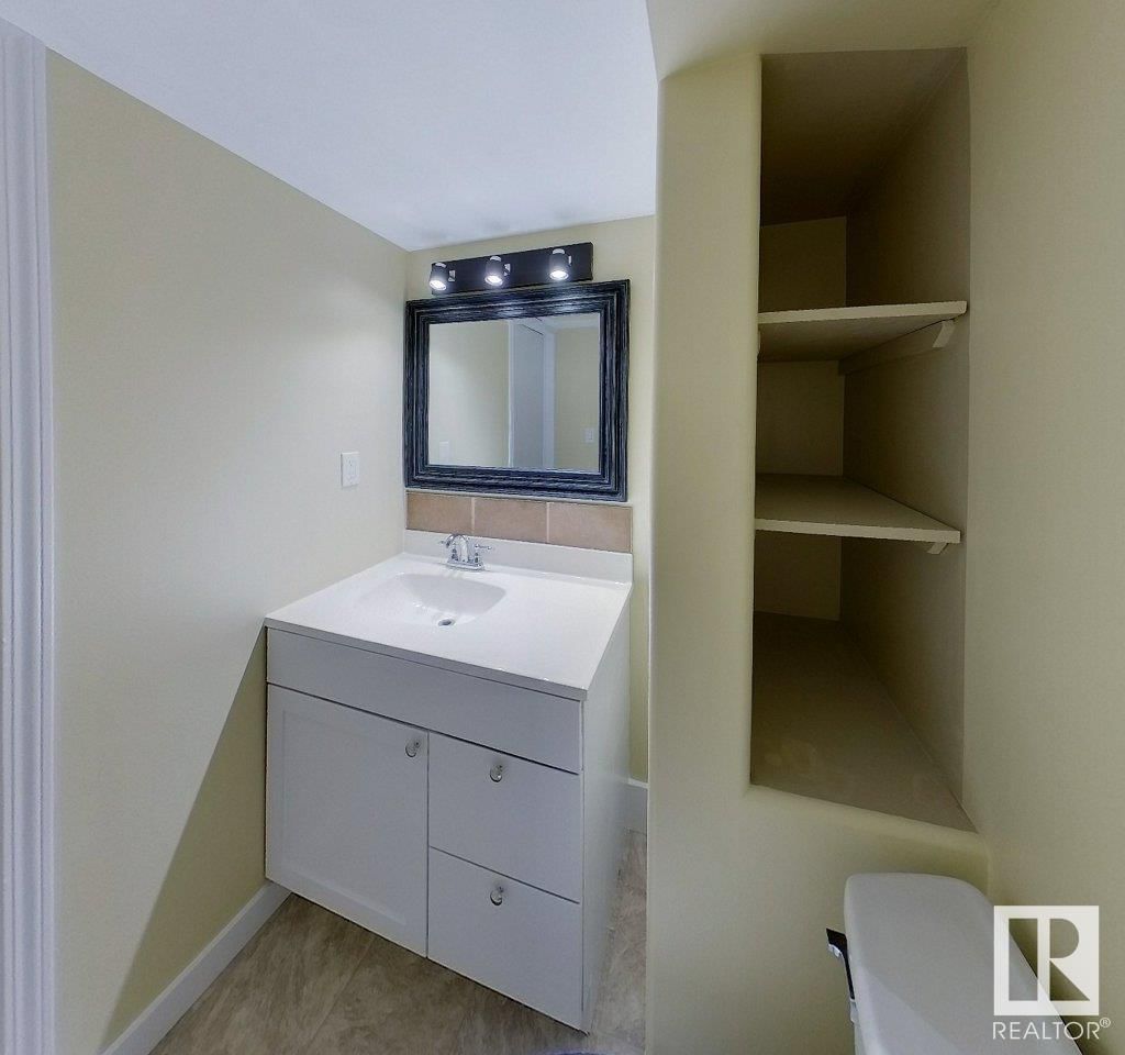 4503 48 ST Image 58
