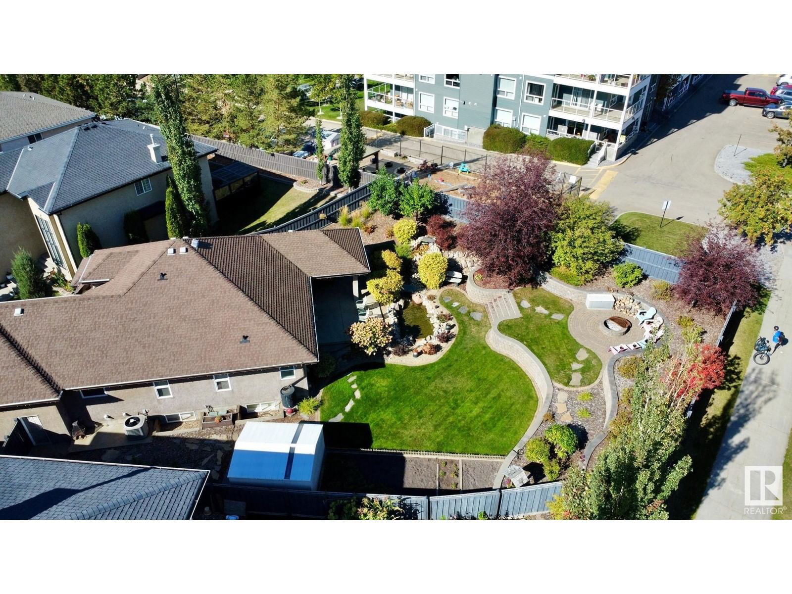 928 THOMPSON PL Image 21