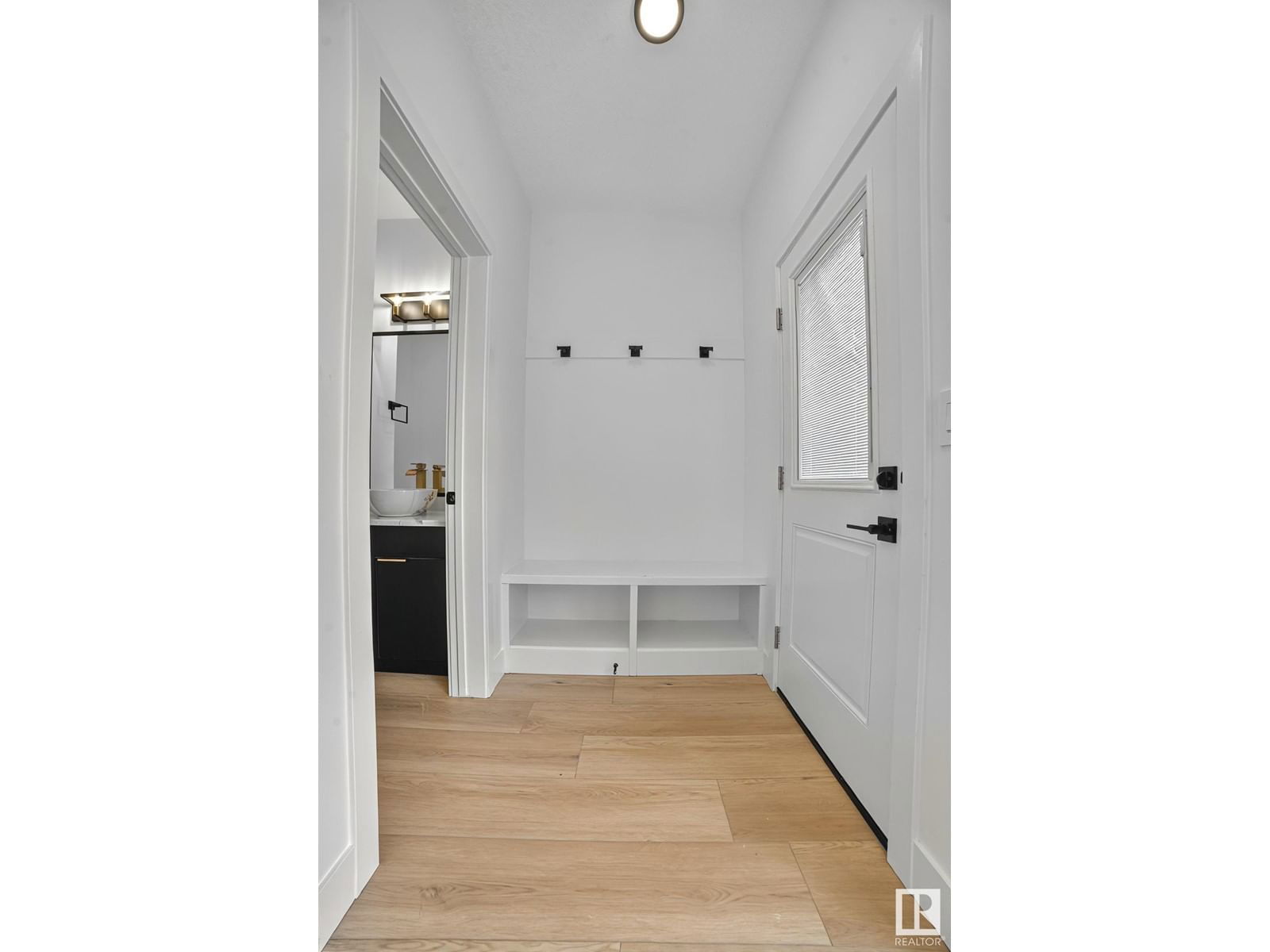 11017 125 ST Image 29
