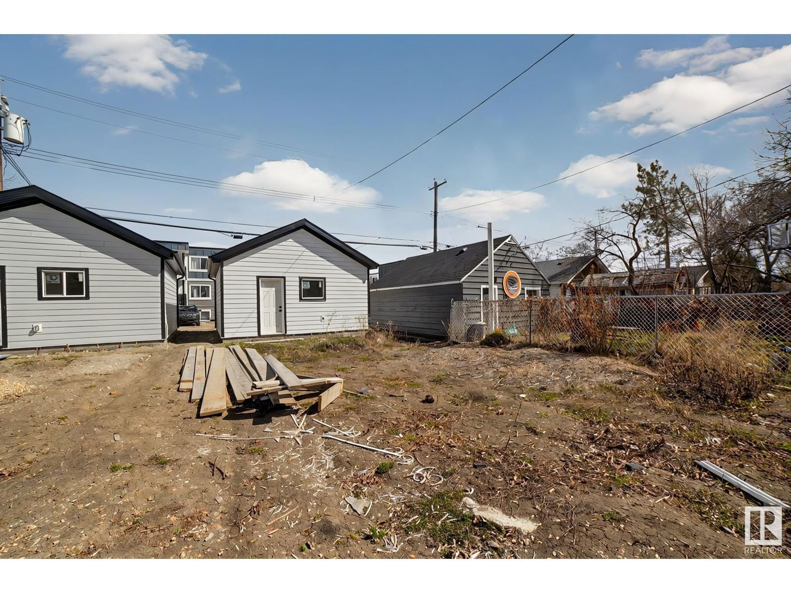 11017 125 ST Image 53