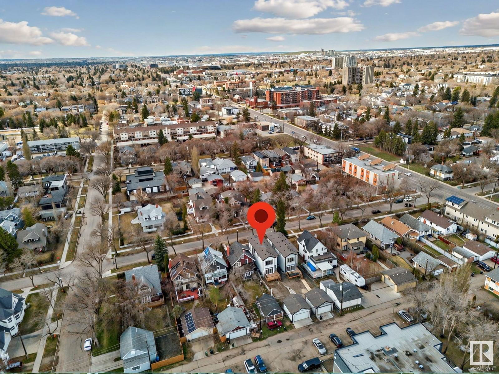 11017 125 ST Image 5